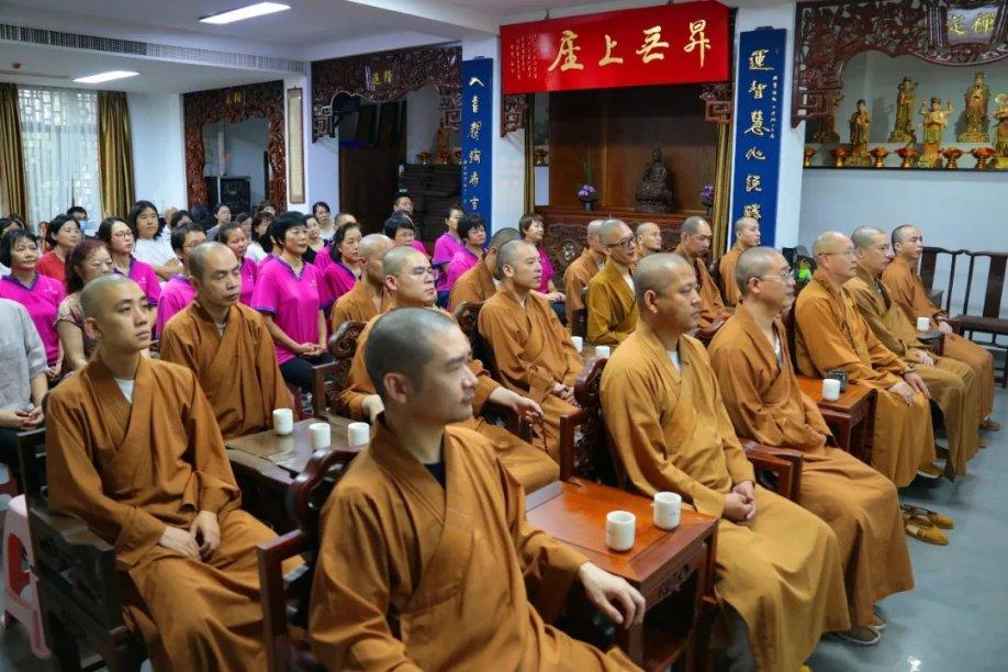 本人比较担心会不会是乳腺癌绝经游戏画面